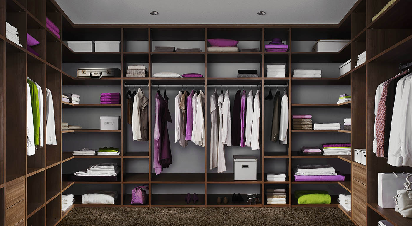 Legno Walk in wardrobe